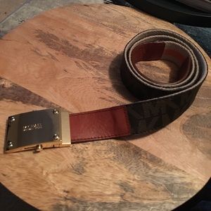 Michael Kors reversible belt